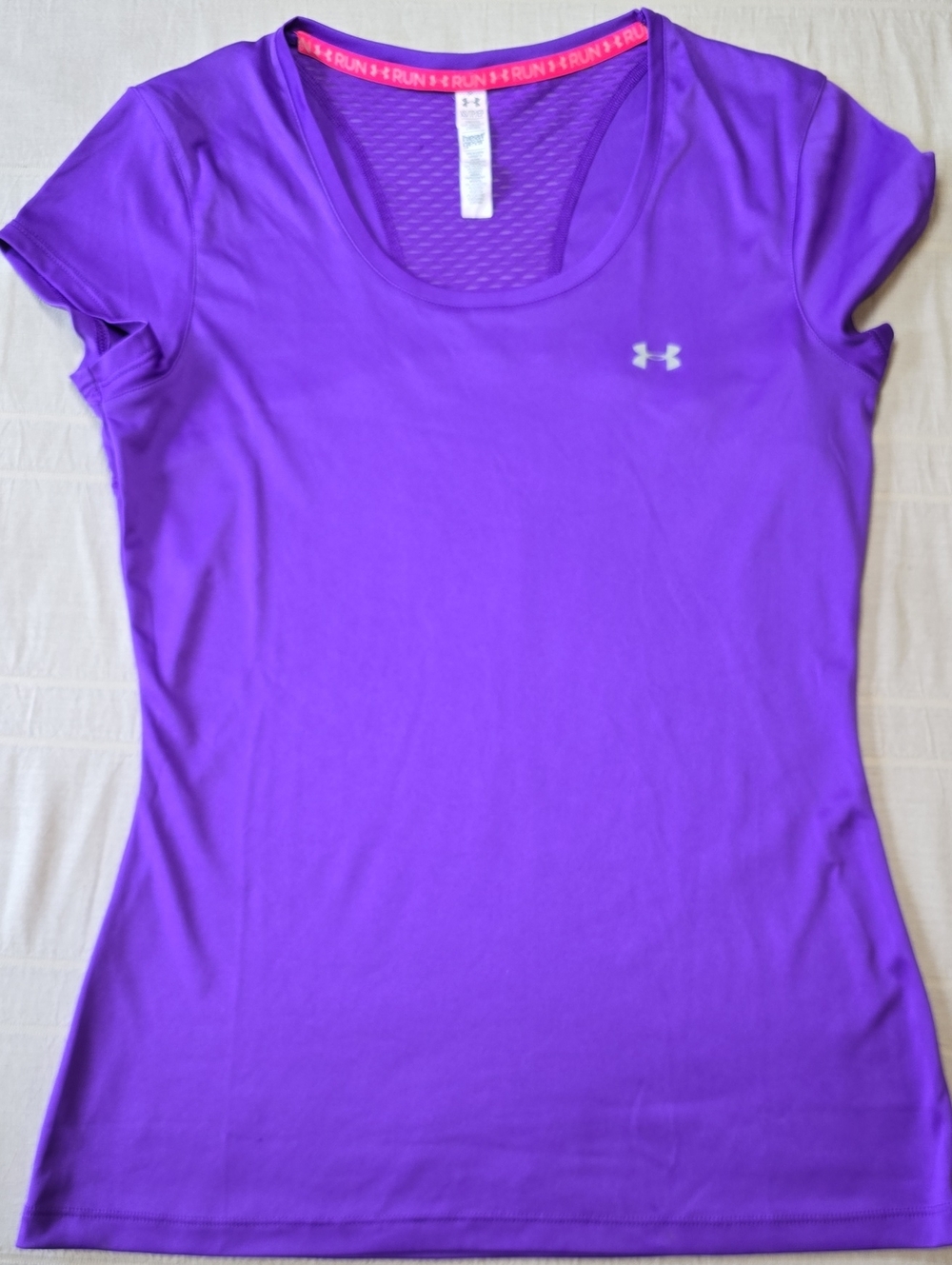 Under Armour Women’s Royal Purple Scoop-Neck Performance Tee Size XS